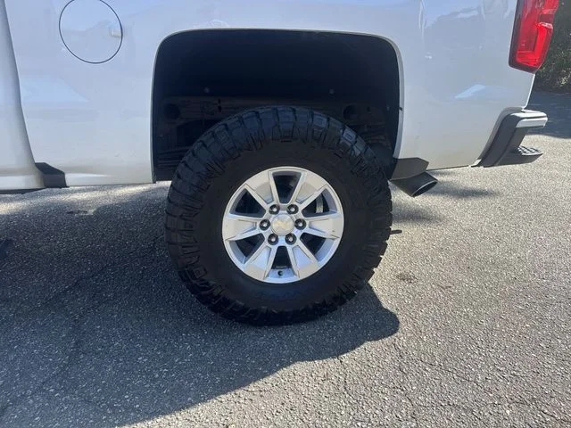 Used 2017 White Chevrolet LTZ image 36