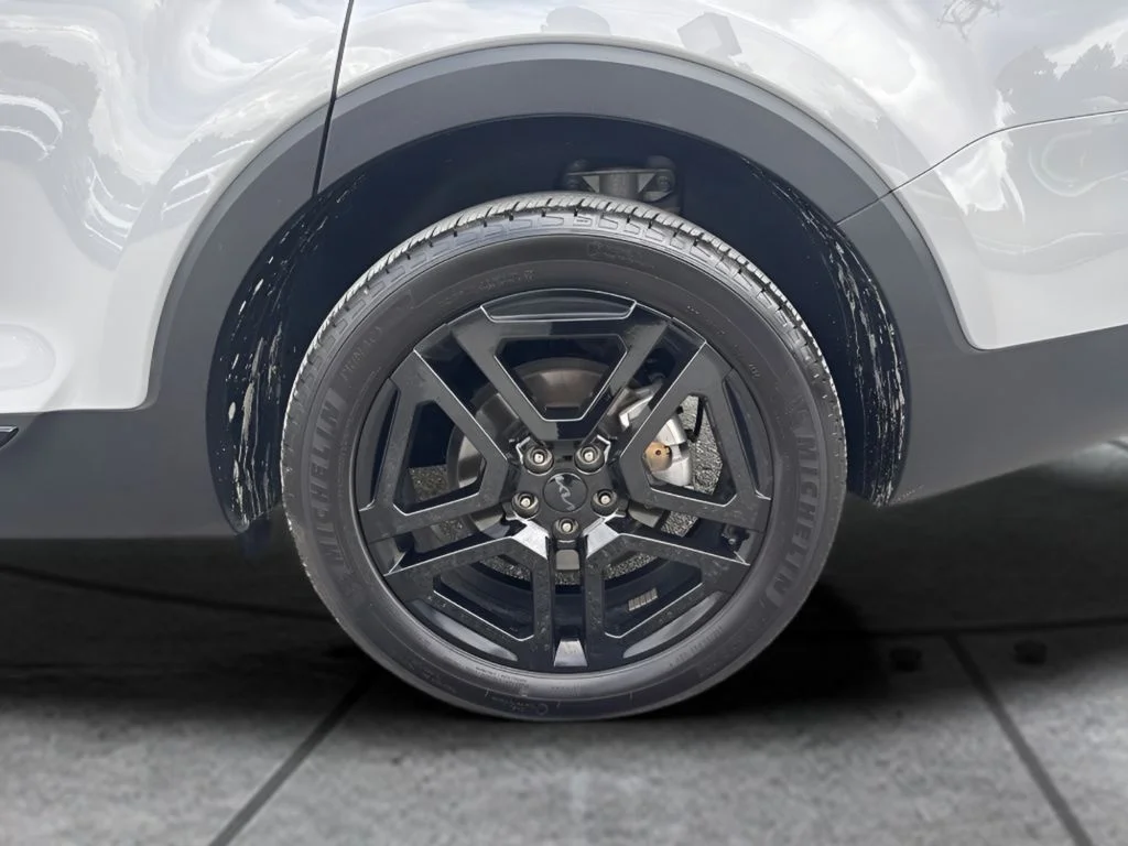 Used 2025 Gray Kia SX-Prestige X-Line image 25