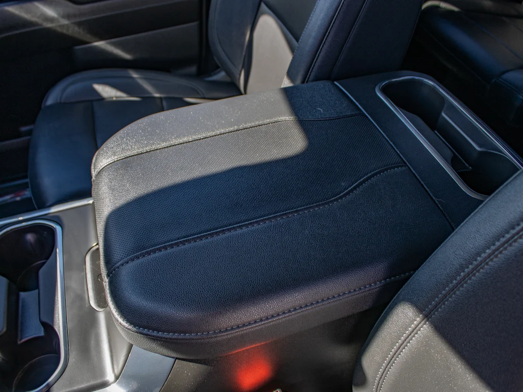 Used 2024 BLACK Chevrolet LTZ image 33