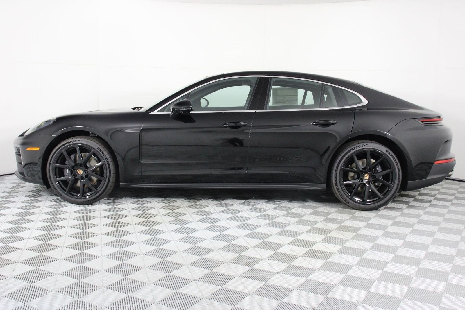 New 2026 Black Porsche RWD image 2
