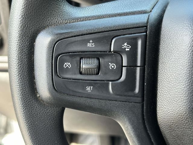 Used 2022 Silver Chevrolet Custom image 23