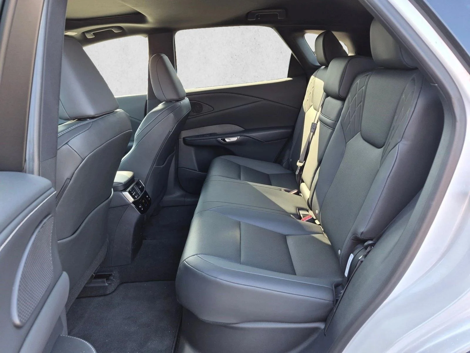 Certified Used 2025 Eminent White Pearl Lexus RX 350 image 17