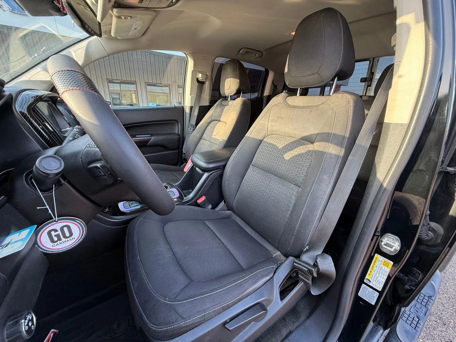 Used 2016 Black GMC SLE1 image 10