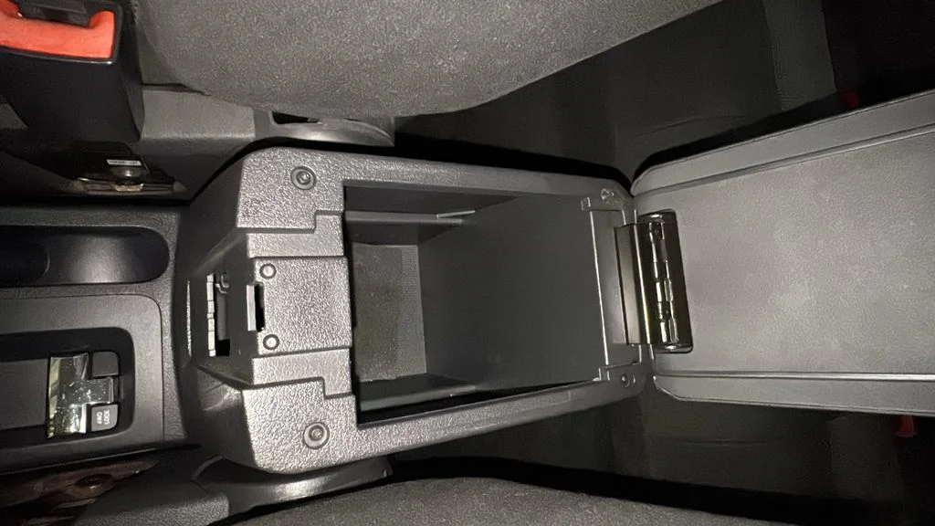 Used 2017 Black Jeep Sport image 23