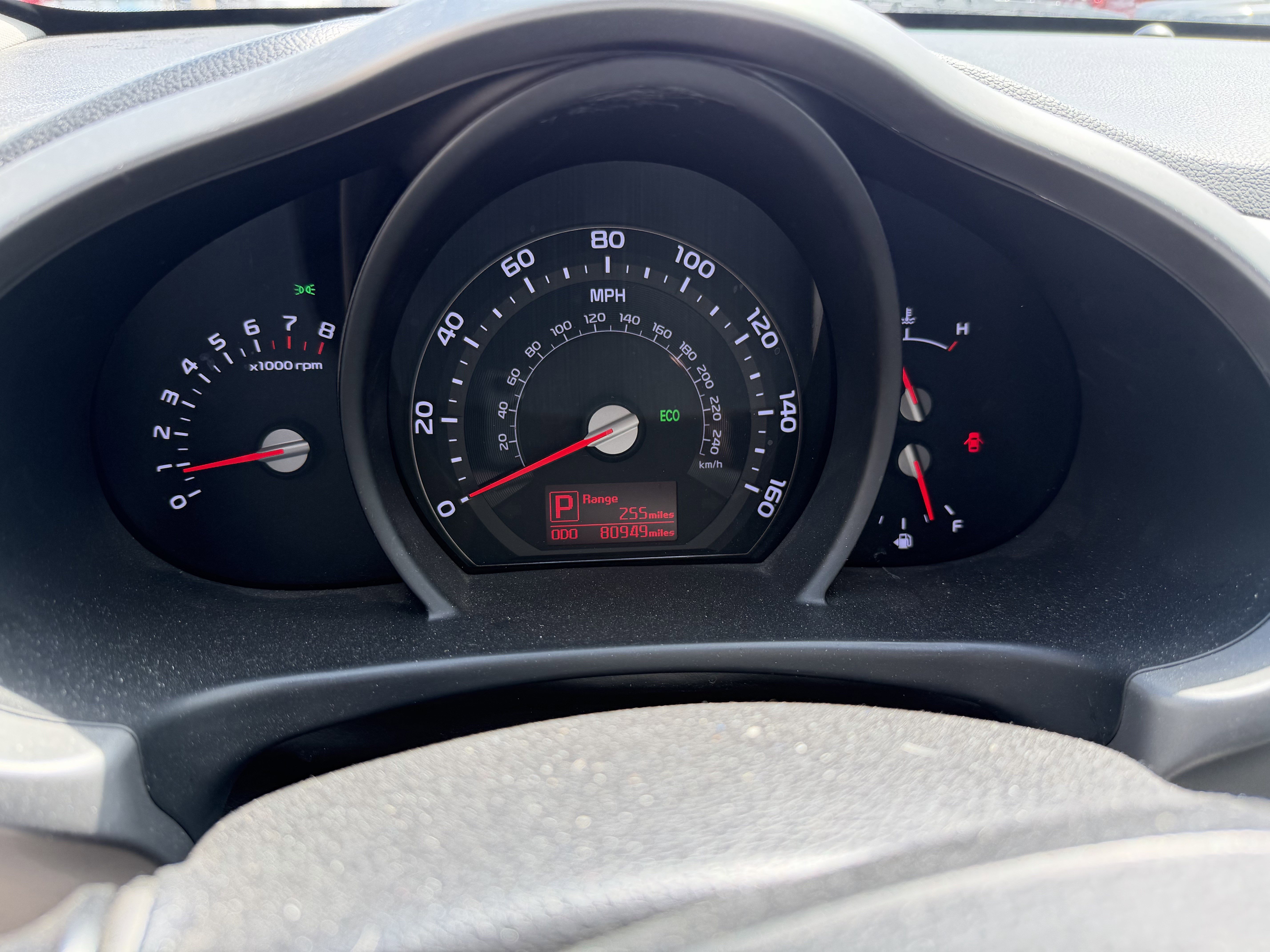 Used 2015 Clear White Kia LX image 6