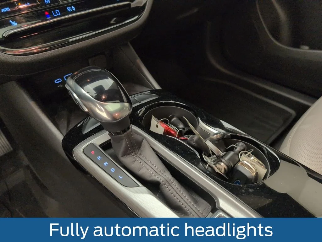 Certified Used 2024 Gray Buick Avenir image 29