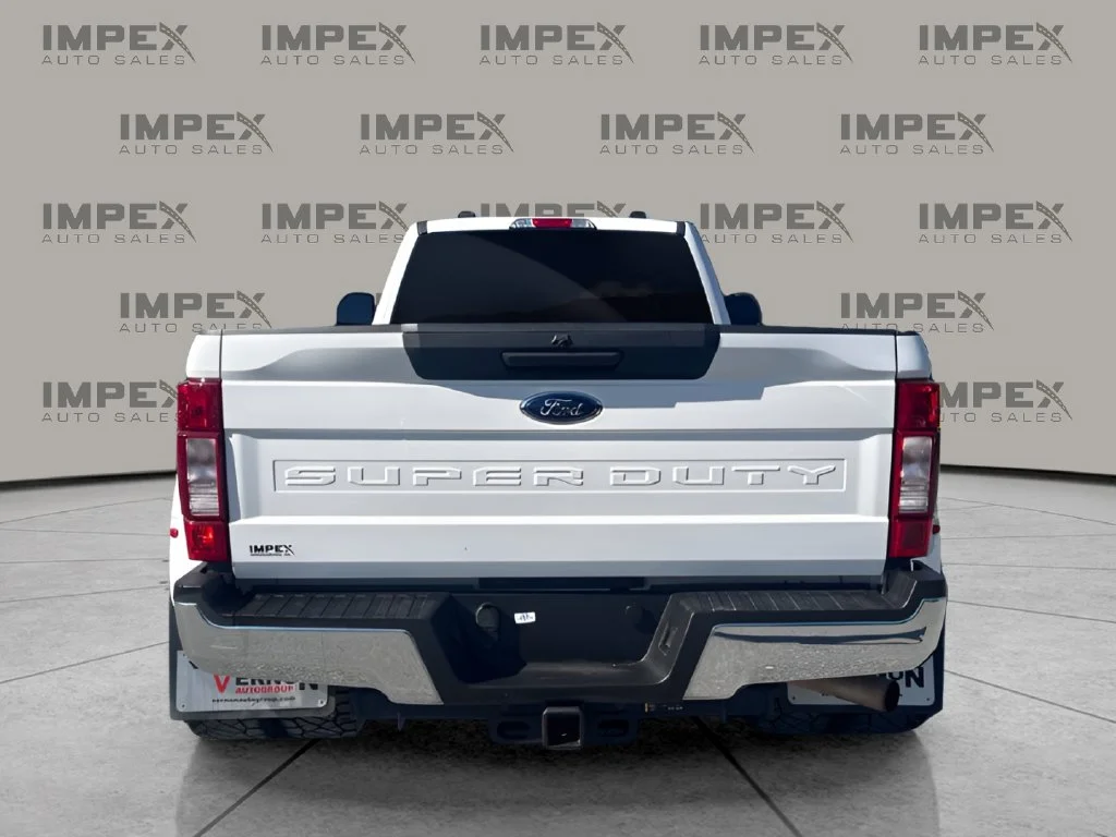 Used 2021 White Ford XL image 4
