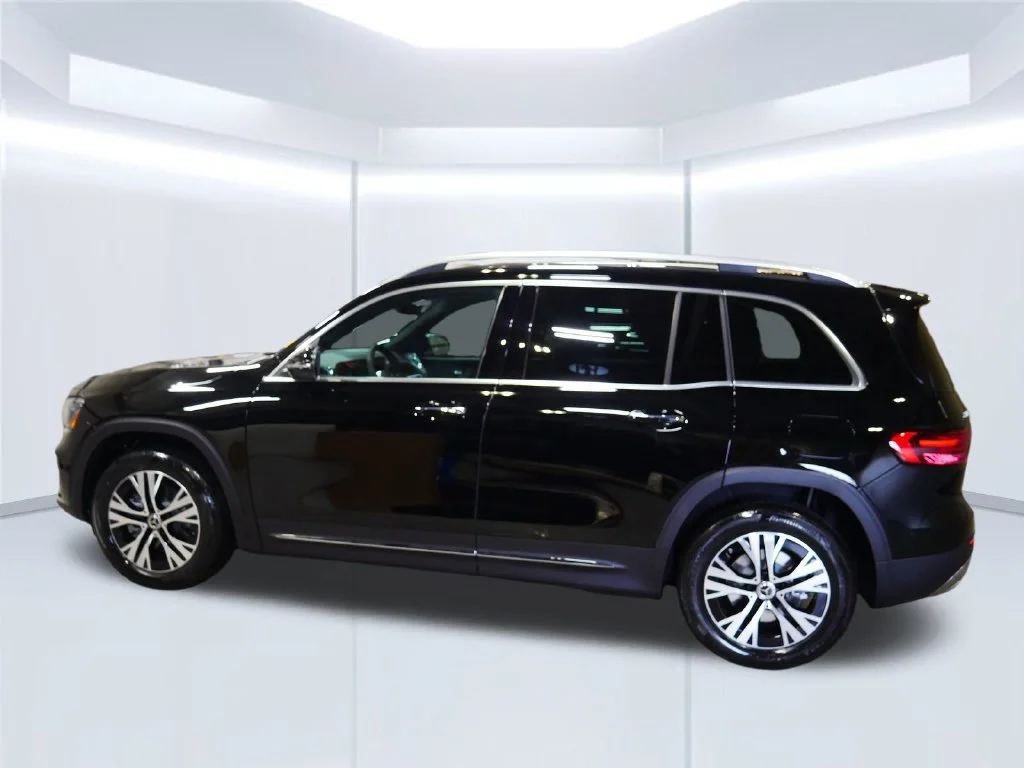 New 2026 Night Black Mercedes-Benz GLB 250 image 2
