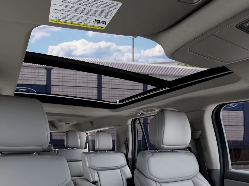New 2027 Star White Metallic Tri-Coat Ford MAX Active image 45