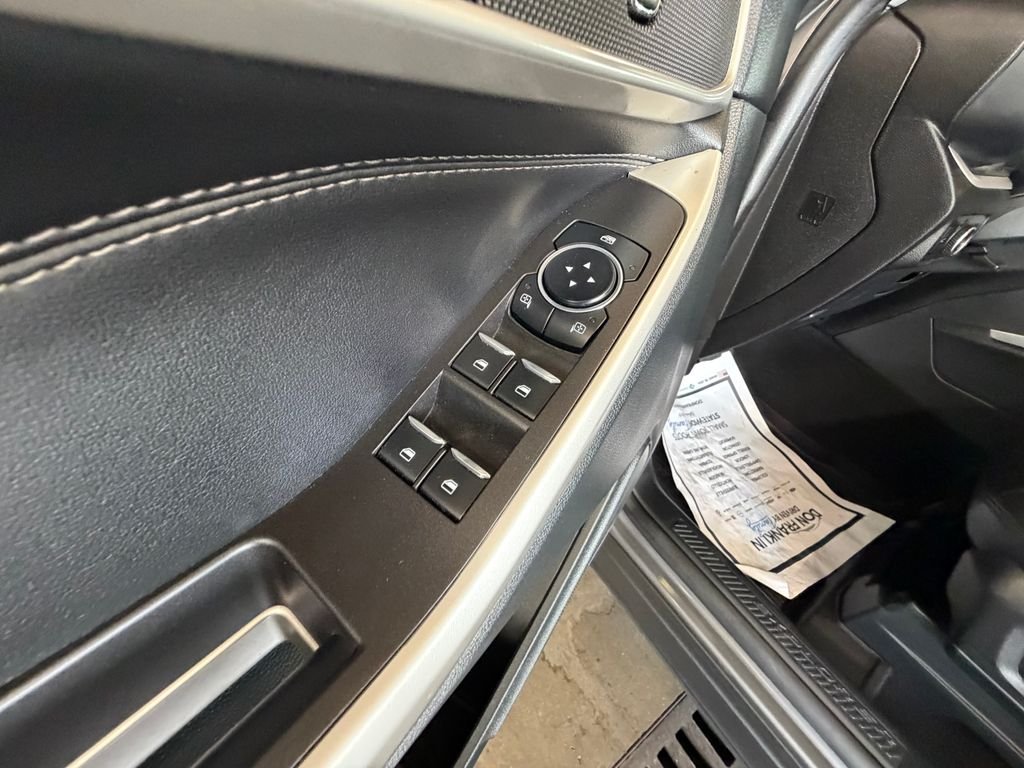 Used 2023 Gray Ford XLT image 13