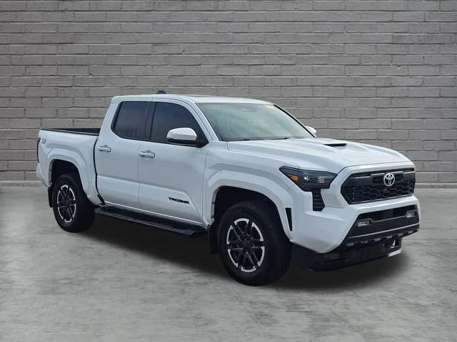 Used 2024 White Toyota SR5 image 7
