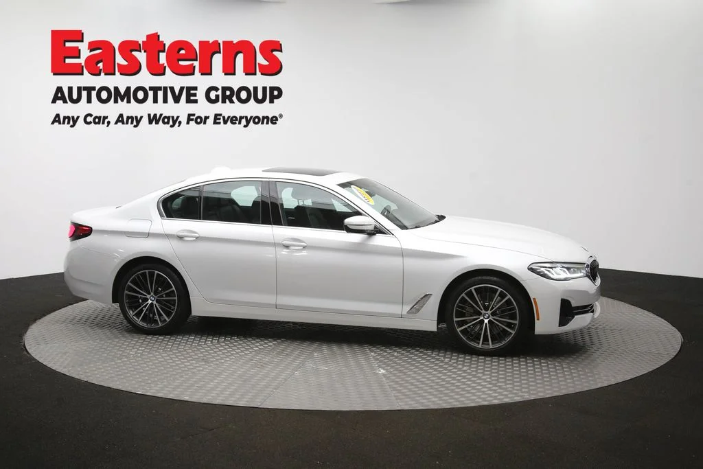Used 2022 White BMW 530i xDrive image 50