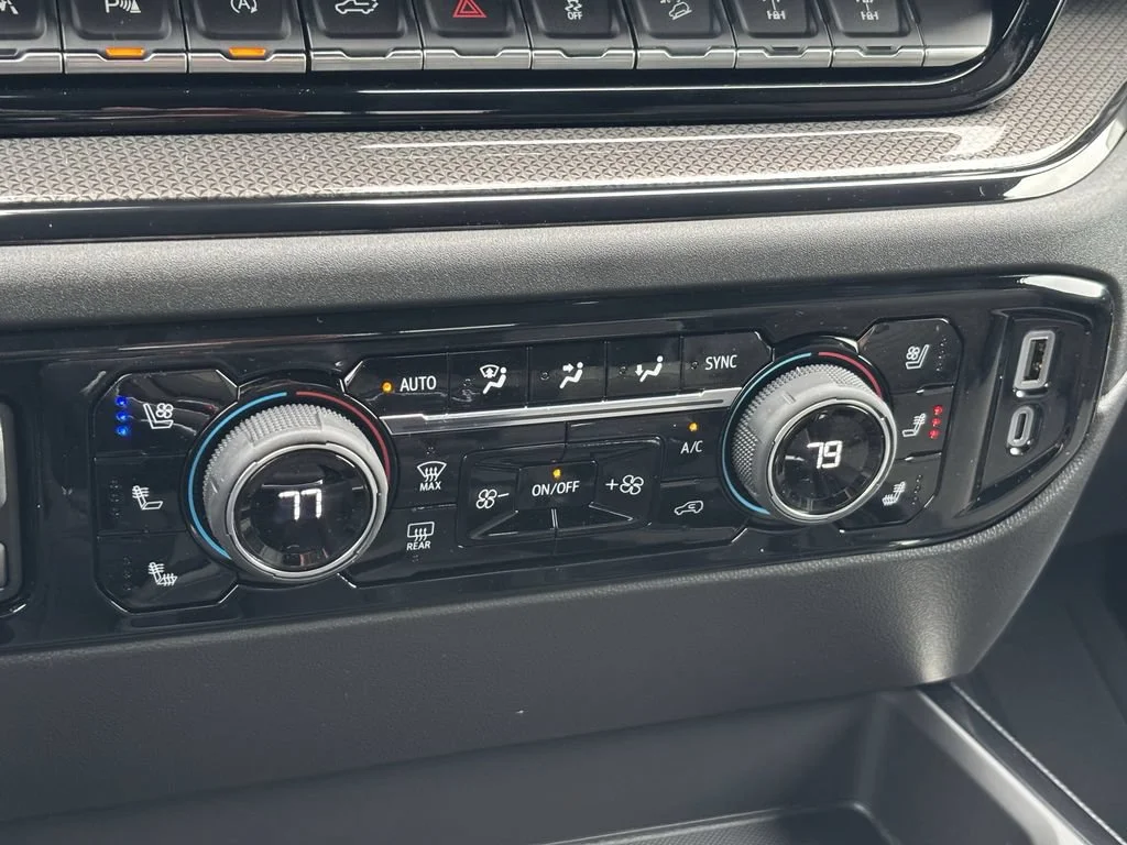 Used 2025 Black Chevrolet ZR2 image 20