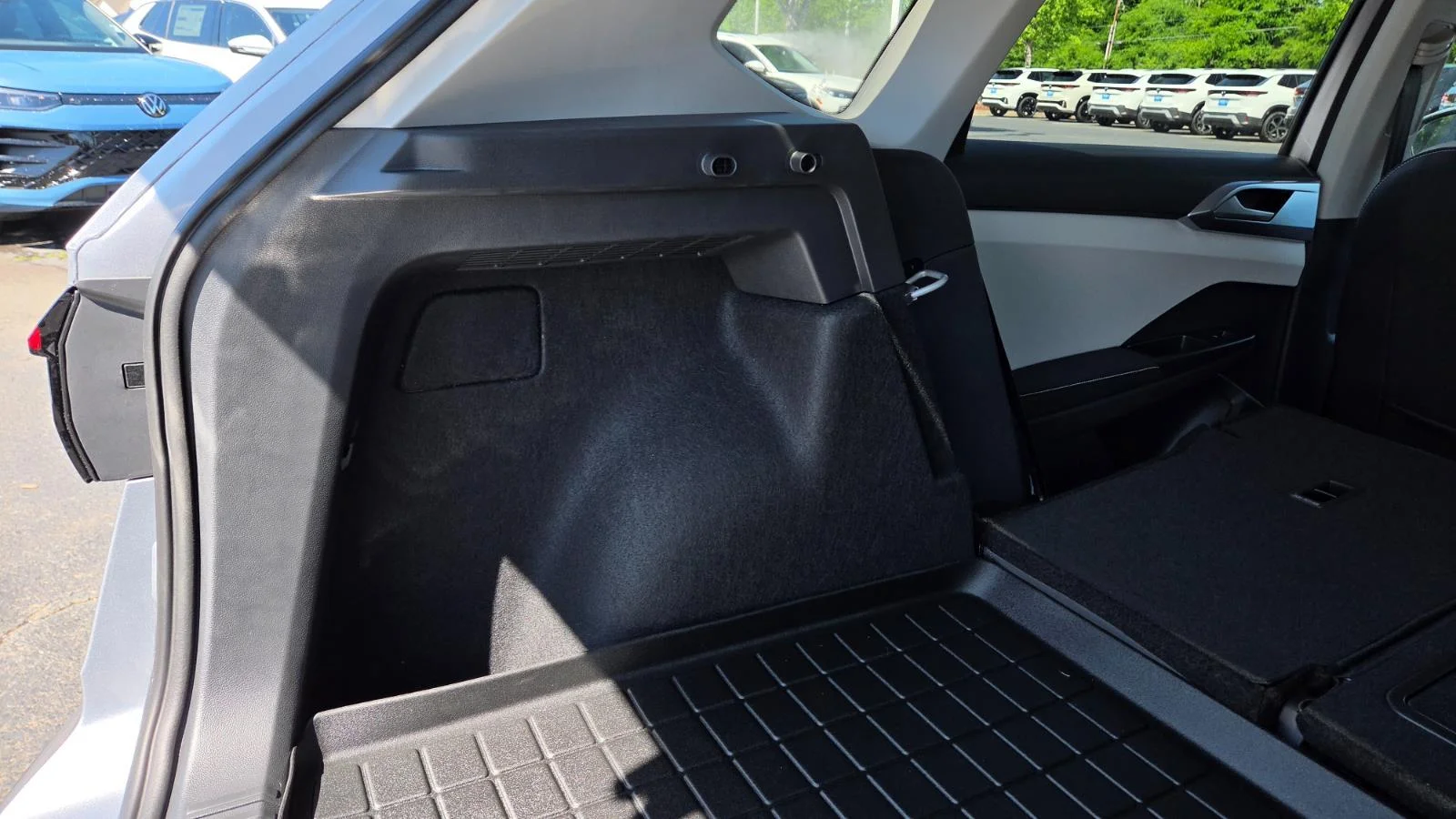 2025 Volkswagen Taos SE - Photo 63