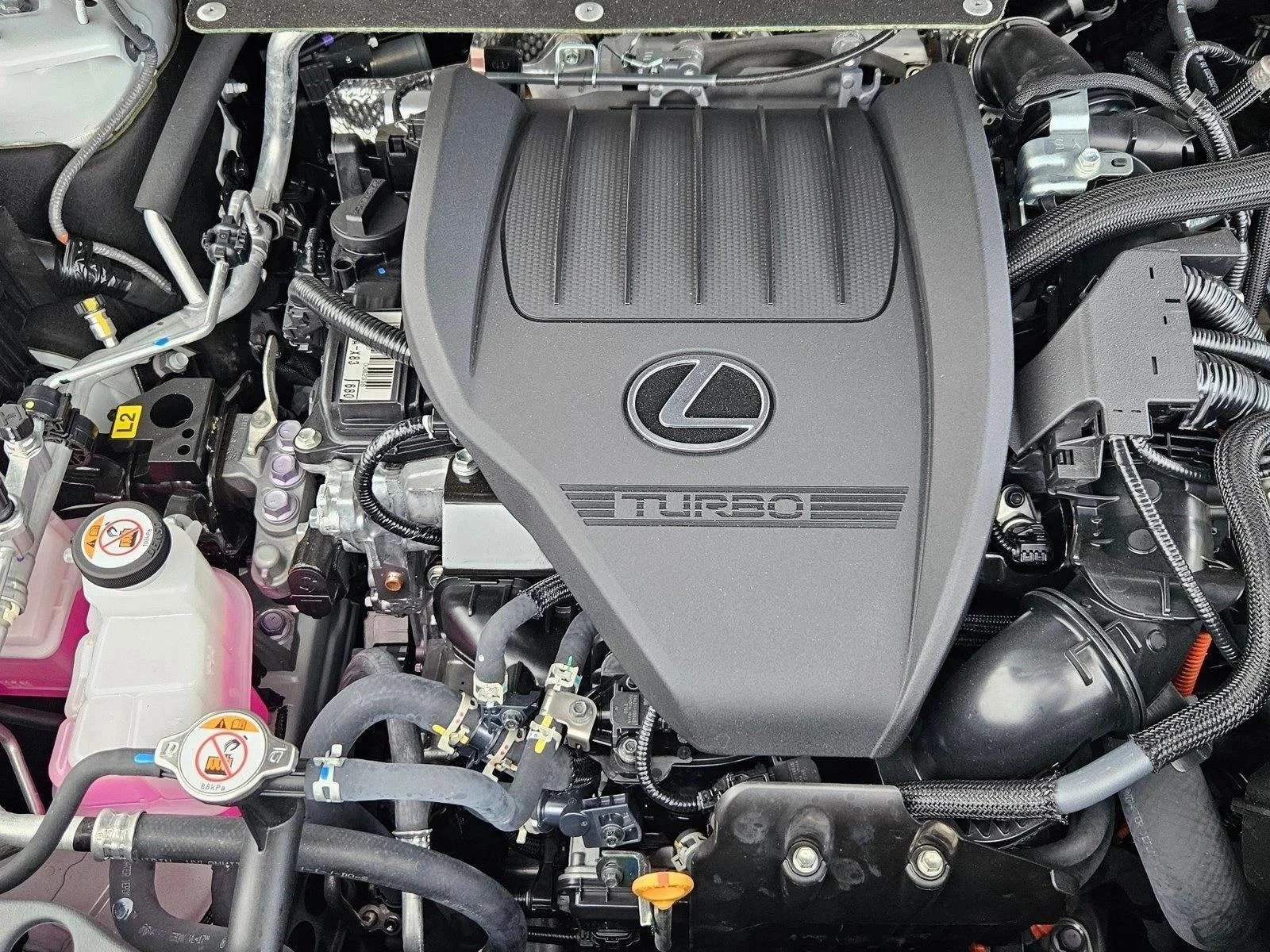 New 2026 Wind Chill Pearl Lexus TX 500h F SPORT PERFORMANCE PREMIUM AWD image 16