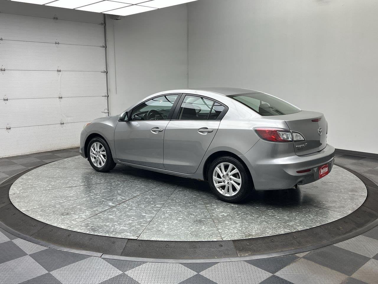 Used 2012 Mazda MAZDA3 i Touring with VIN JM1BL1V70C1549787 for sale in Fond du Lac, WI