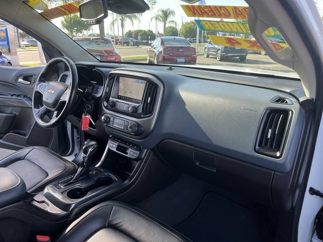 Used 2022 Summit White Chevrolet Z71 image 25