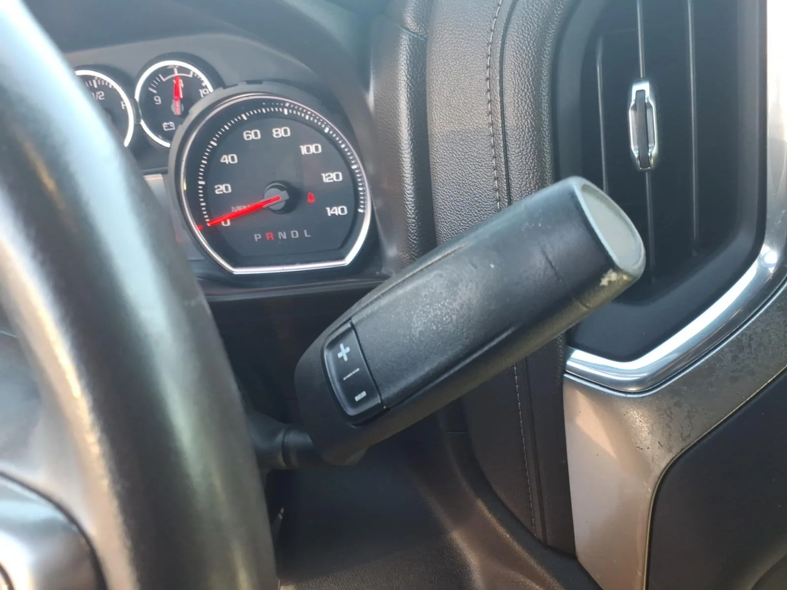 2021 Chevrolet Silverado 2500HD LTZ - Photo 23