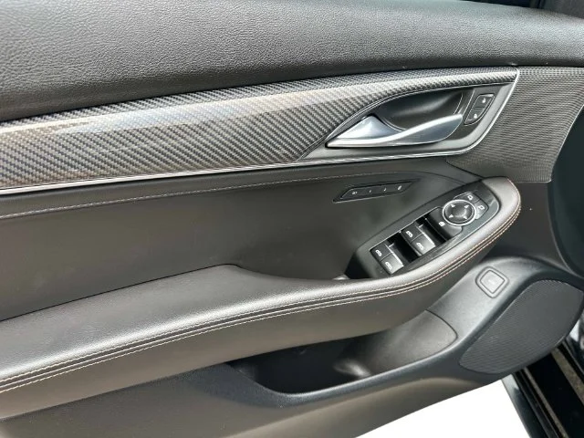 Used 2020 Black Cadillac Sport image 18