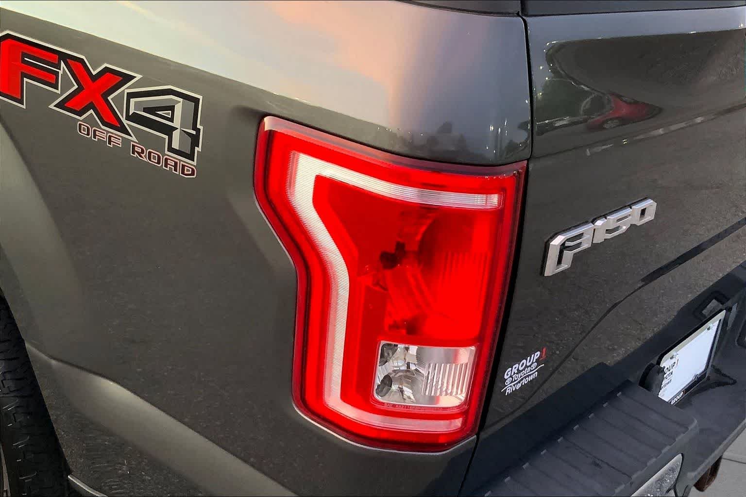 Used 2015 Magnetic Metallic Ford XLT image 25