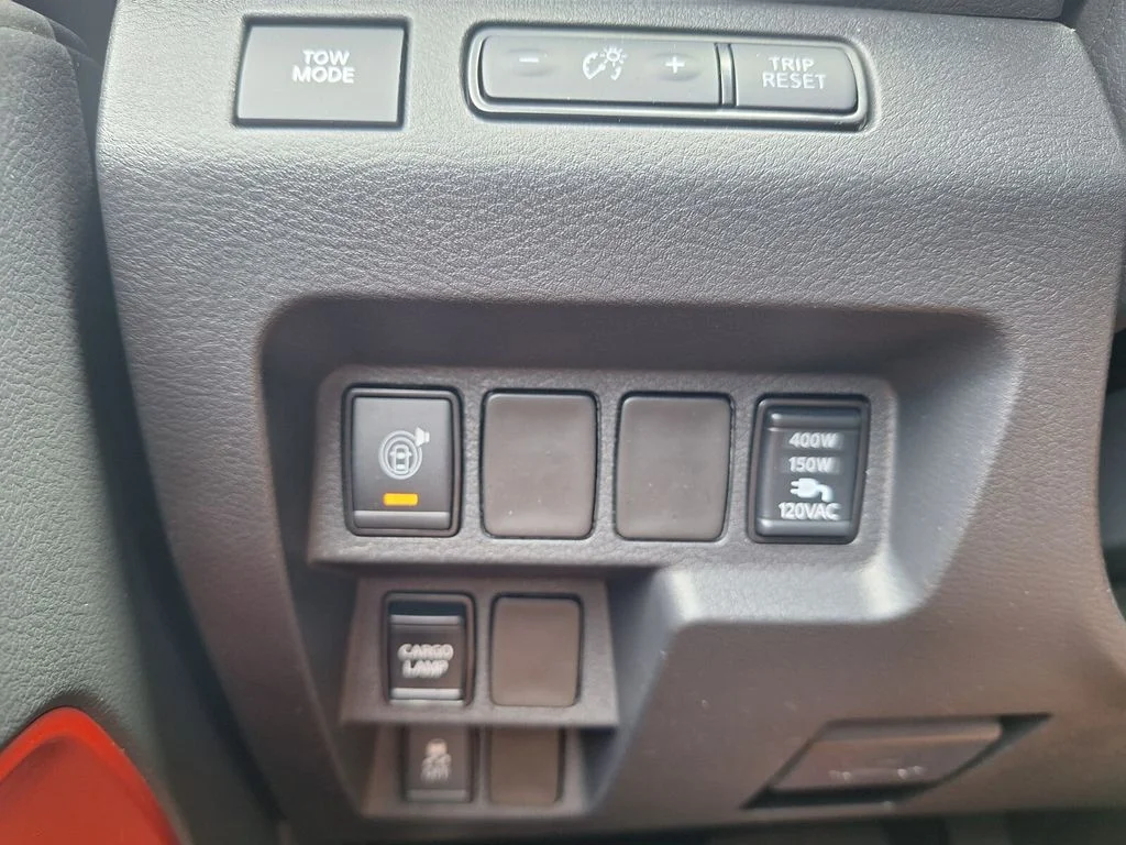 Used 2025 Gray Nissan PRO-X image 12