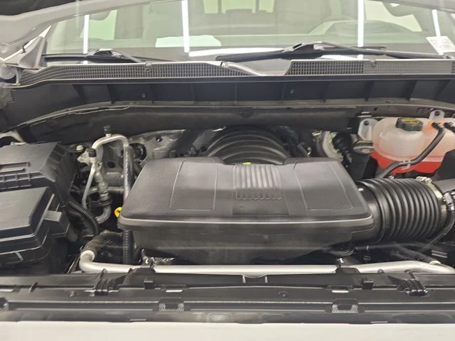 Used 2026 Summit White Chevrolet LTZ image 39