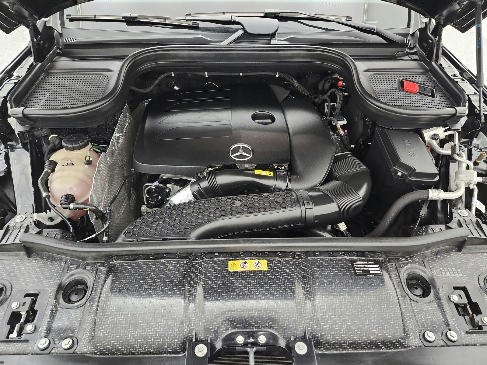 Certified Used 2022 Black Mercedes-Benz GLE 350 SUV image 16