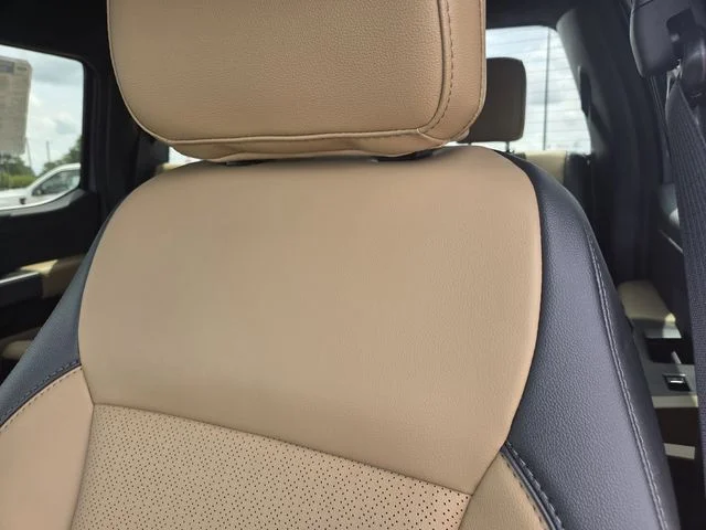 New 2026 Glacier Gray Metallic Tri-Coat Ford F-250® Lariat® image 12