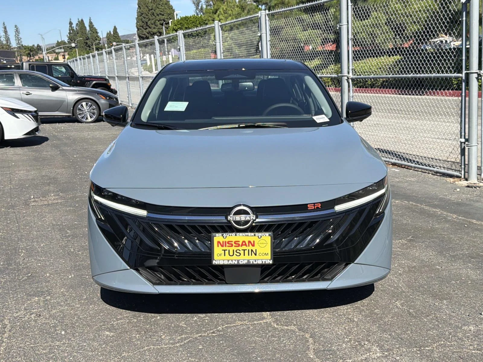 New 2027 Atlantic Gray Metallic/Super Black Nissan SR image 3