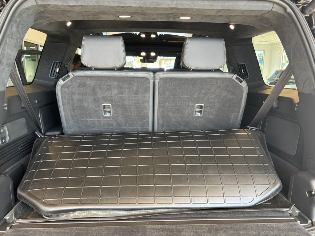 Used 2024 LA Silver Rivian Adventure image 23