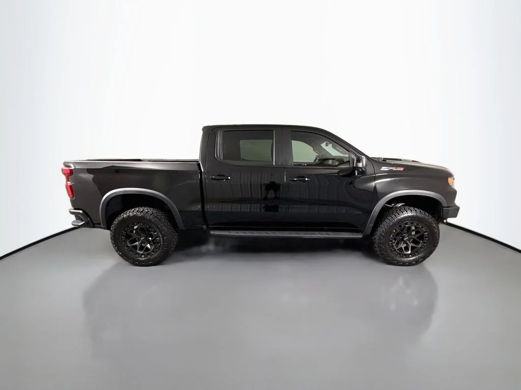 Used 2025 Black Chevrolet ZR2 image 8