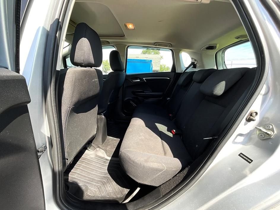 Used 2015 Silver Honda EX image 34