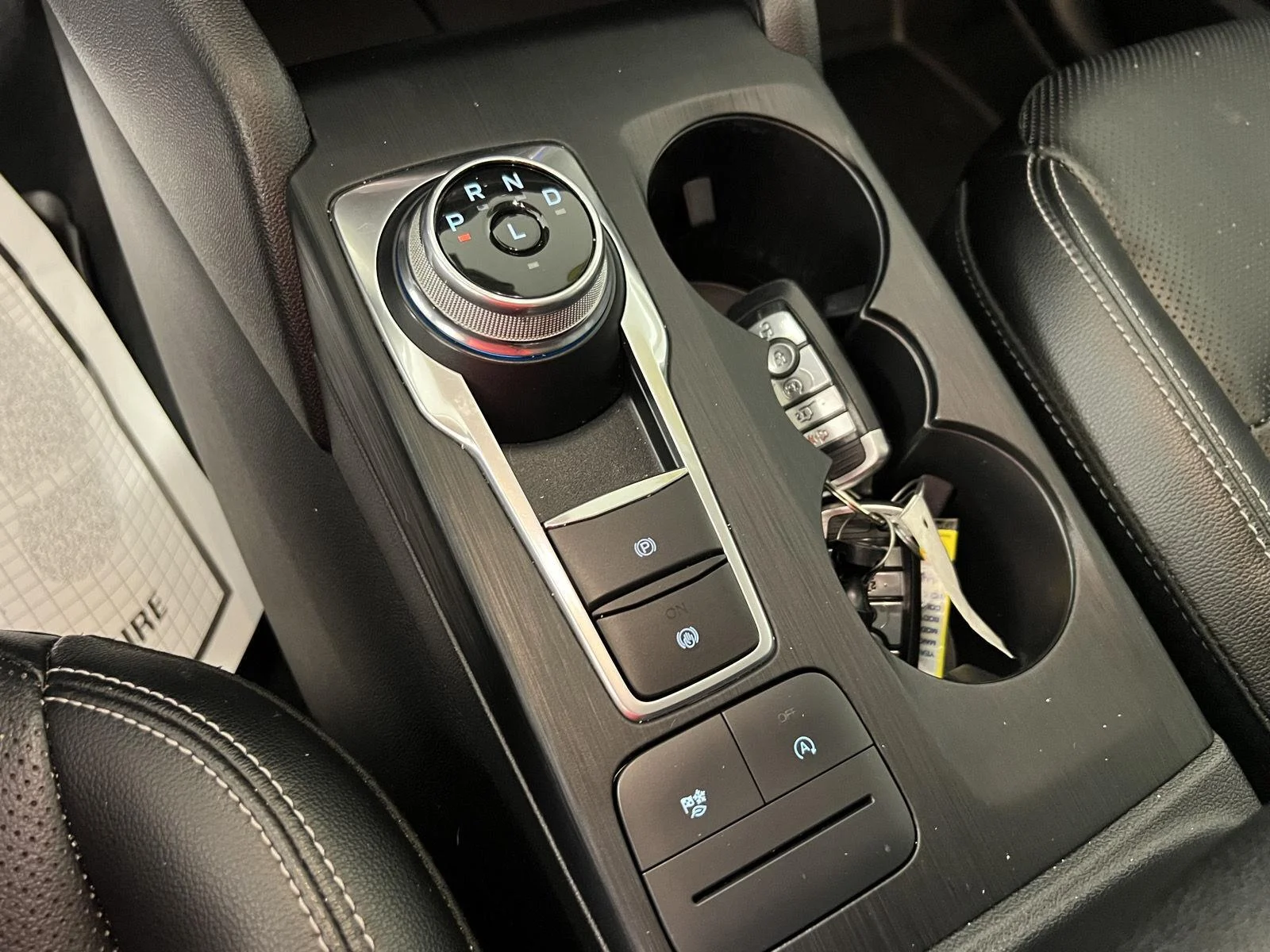 Used 2022 Stone Blue Ford SEL image 6