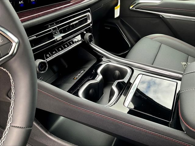 2026 Chevrolet Traverse Z71 - Photo 12