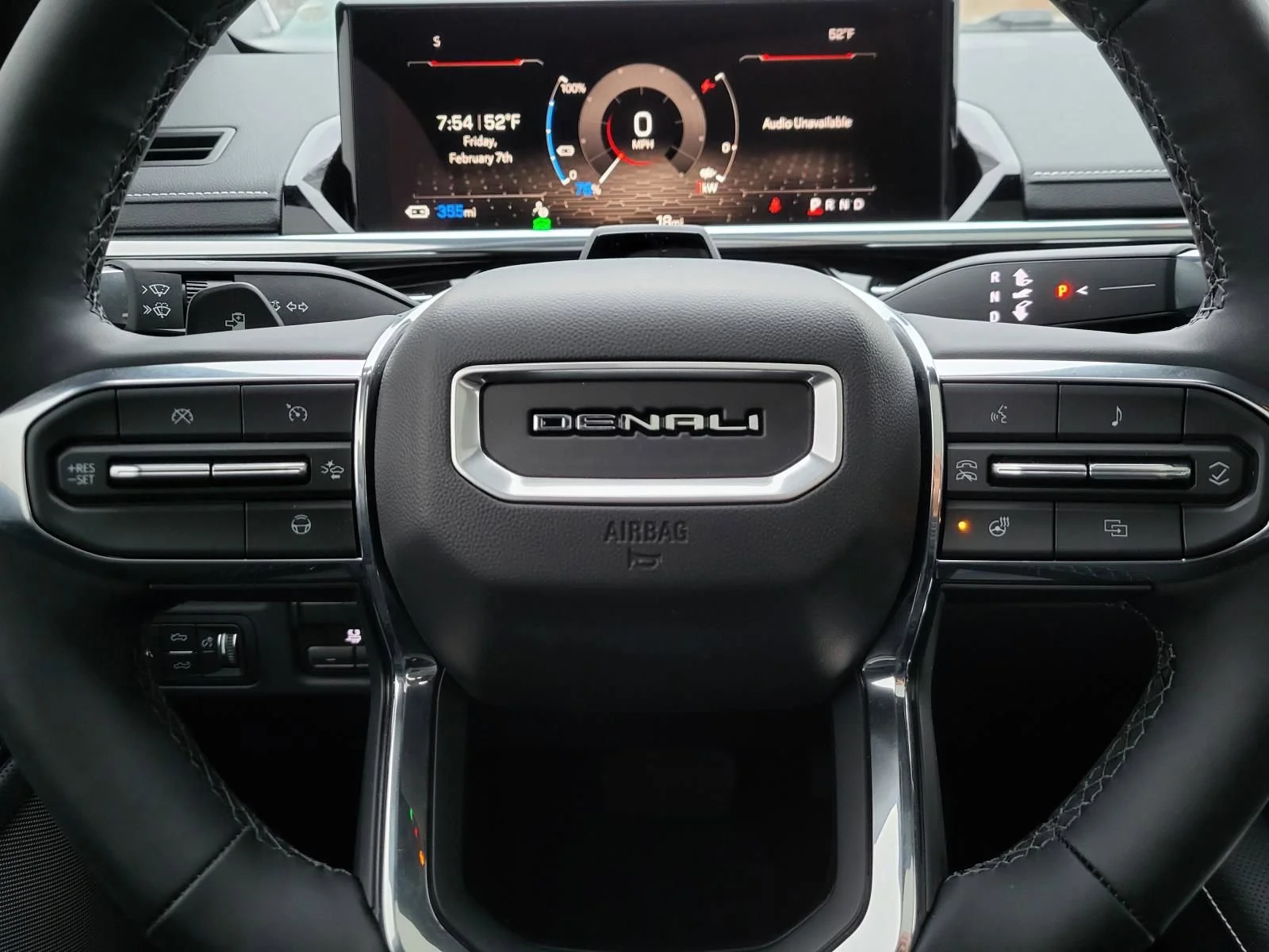 2024 GMC Sierra EV Denali - Photo 12