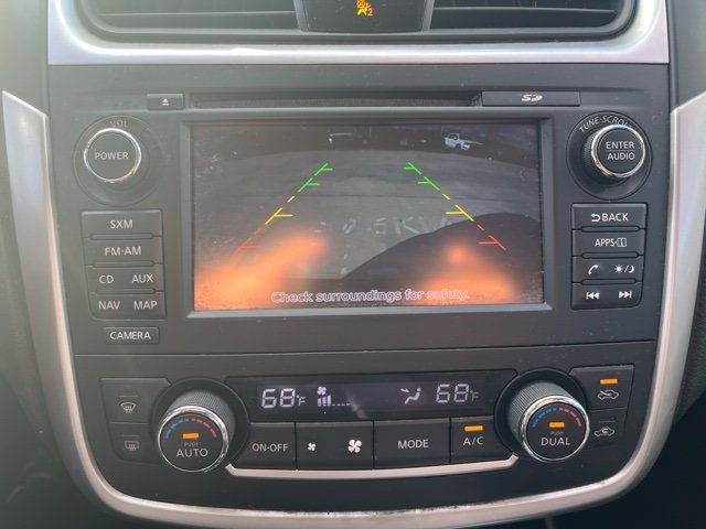 Used 2016 Red Nissan 2.5 SV image 9