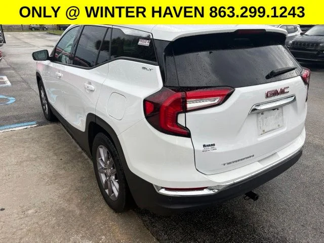 Used 2023 White GMC SLT image 6