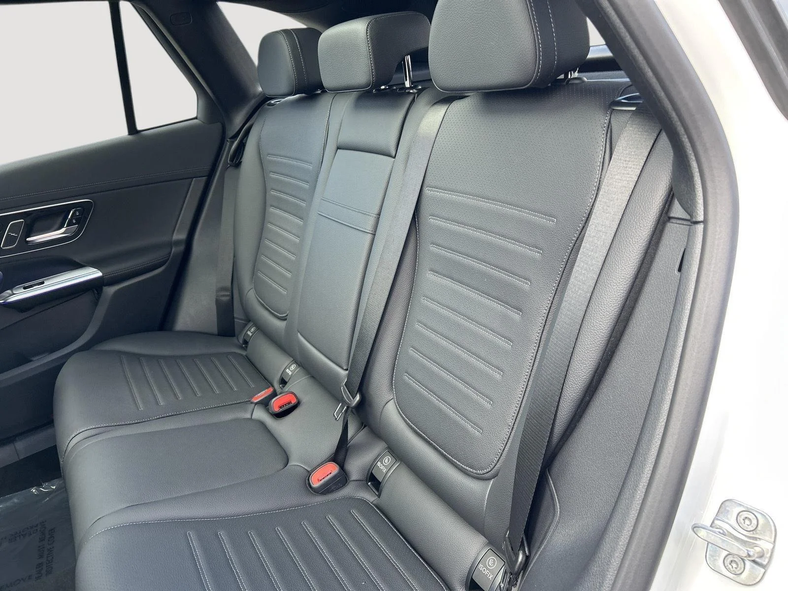 New 2026 Polar White Mercedes-Benz GLC 300 image 28