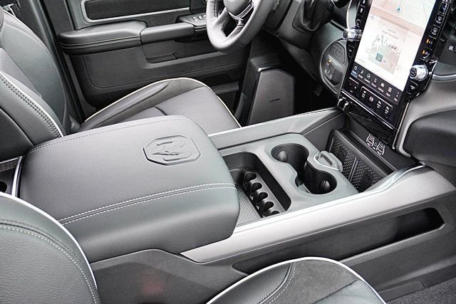 New 2026 Bright White Clear-Coat Exterior Paint RAM Laramie image 13