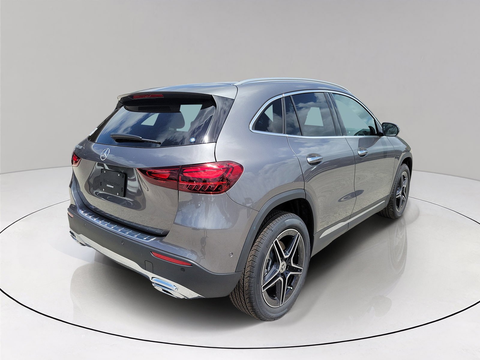 New 2026 Mountain Grey Metallic Mercedes-Benz GLA 250 image 36