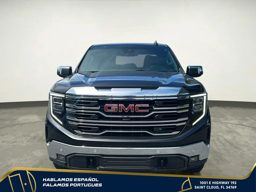 Used 2022 Onyx Black GMC SLT image 9