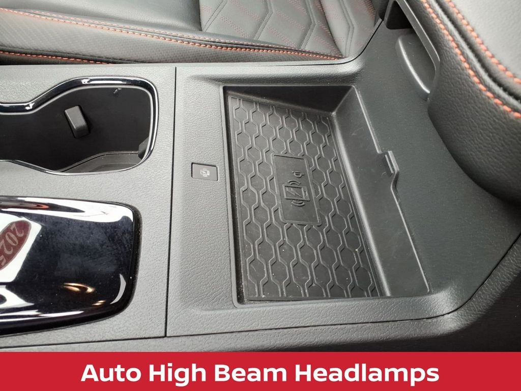 Used 2025 Super Black Nissan PRO-4X v6 LONG BED PREMIUM W/LEATHER & SUNROOF image 7