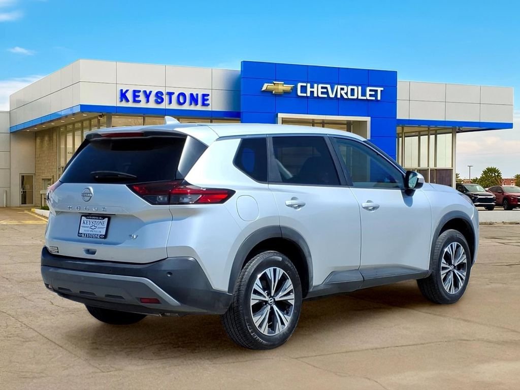 Used 2023 Silver Nissan SV image 7