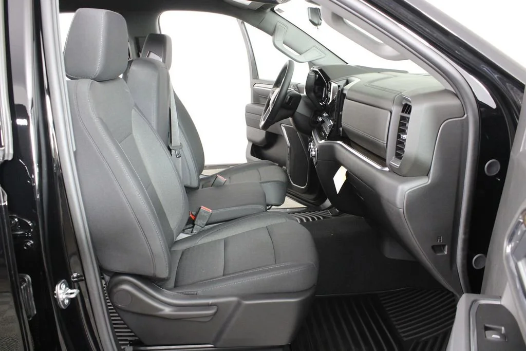New 2026 Onyx Black GMC Elevation image 19