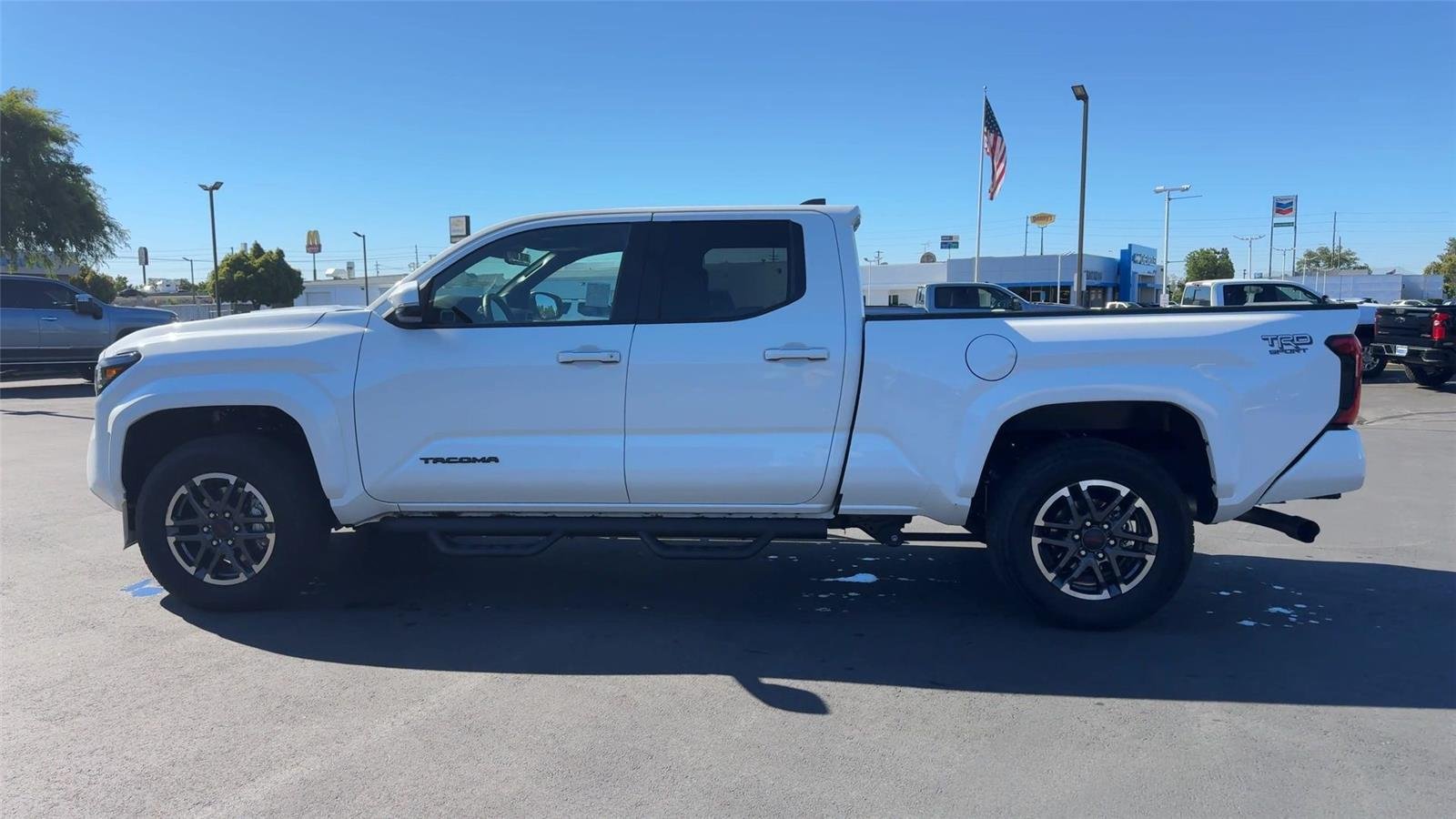 2024 Toyota Tacoma TRD Sport - Photo 8