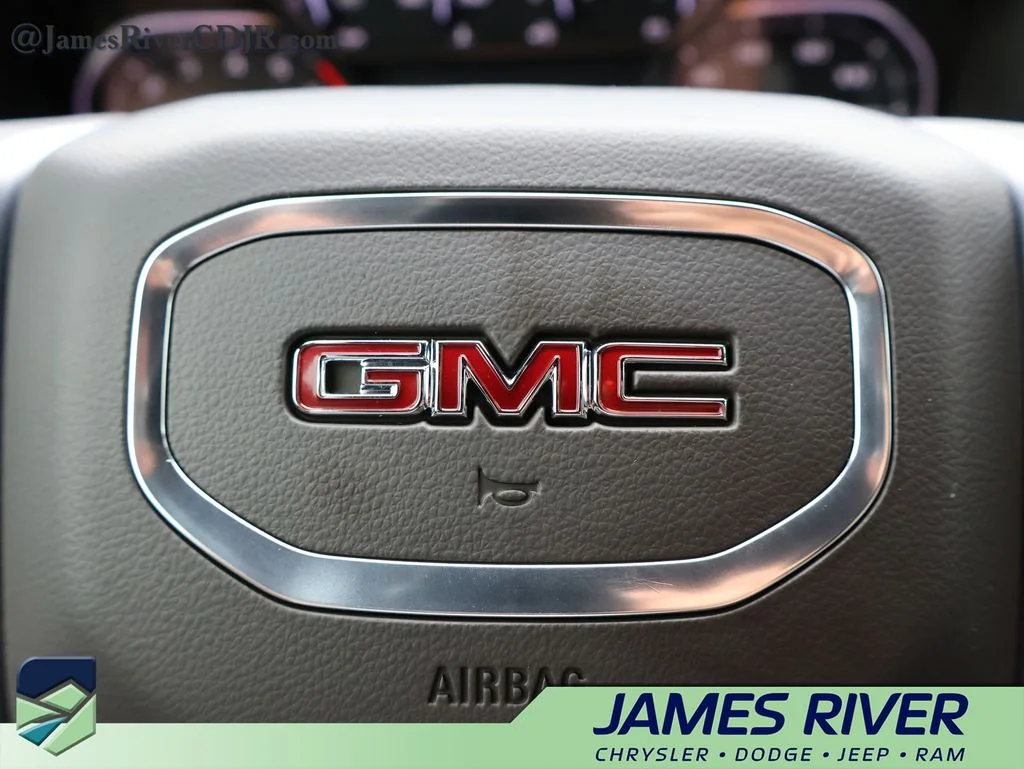 Used 2019 White GMC SLT image 26
