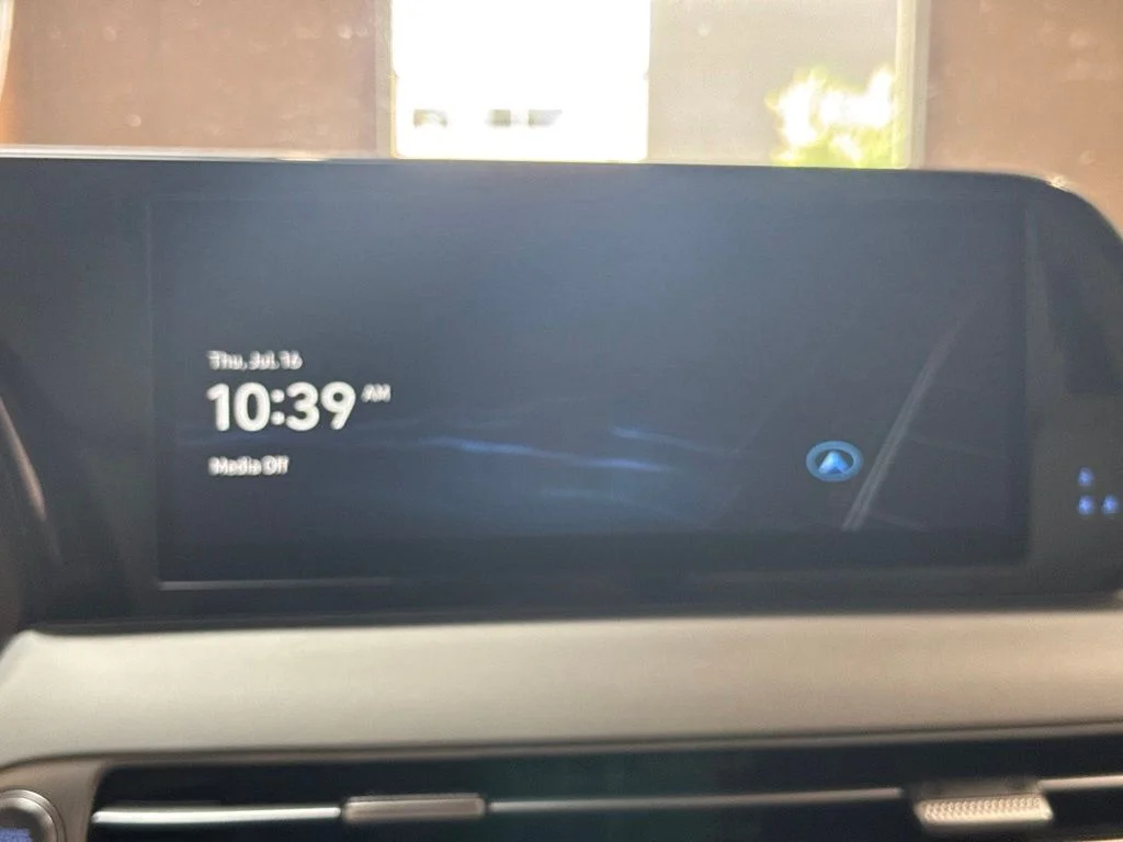 Used 2024 Sierra Burgundy Hyundai SEL image 19