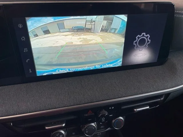 Used 2025 Brown Nissan SV image 14