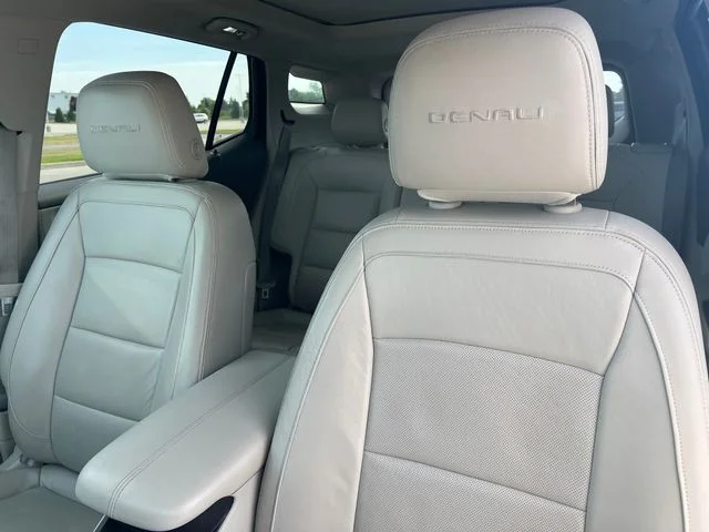 Used 2018 White GMC Denali image 8