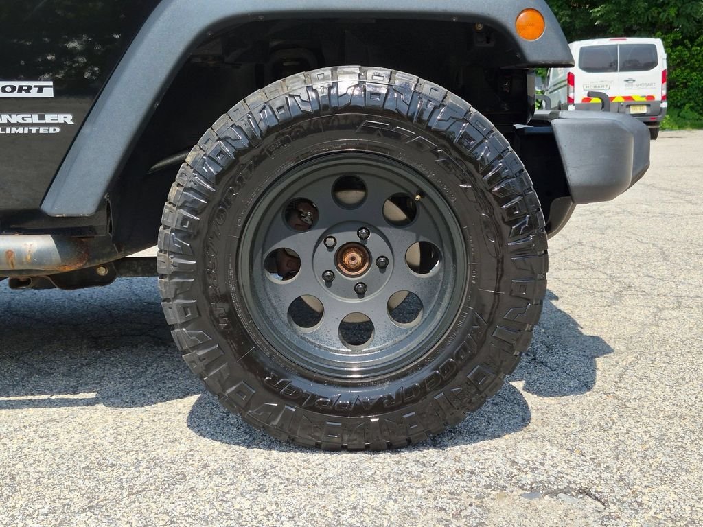 Used 2016 Black Jeep Unlimited Sport image 23